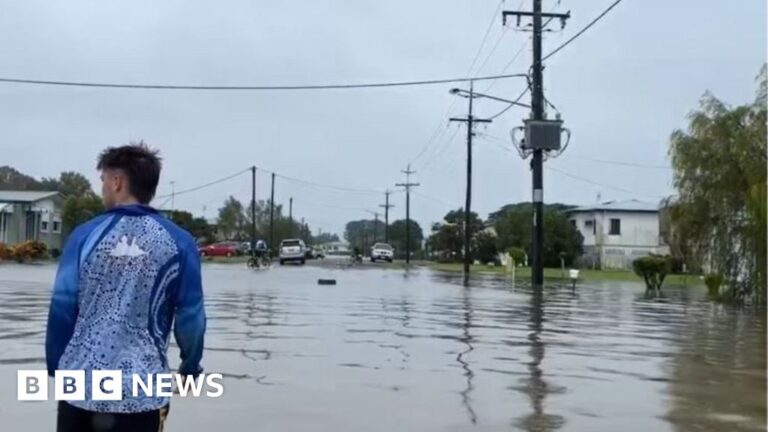 Queensland floods devastation 'incredible', state premier says