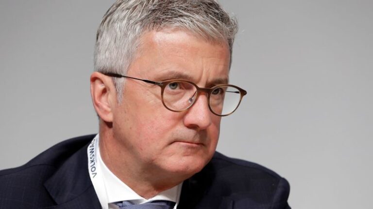 Volkswagen dumps jailed Audi CEO amid emissions probe