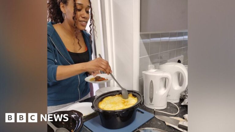 Sutton's slow cooker club teaches families to make healthy meals