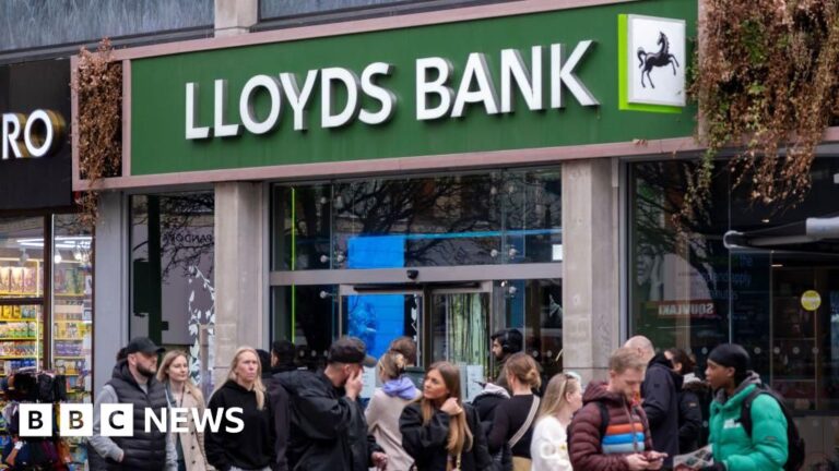 Pay day banking outages hit 1.2m people, banks reveal